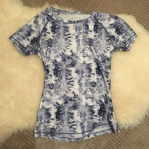 Under armor shirt